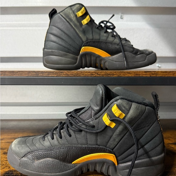 Nike Air Jordan 12 Retro GS Black Taxi 153265-071 Size 6Y Sneakers Black Yellow - Picture 2 of 10